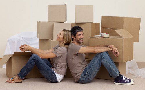 Careful packing of household items in Sanderstead
